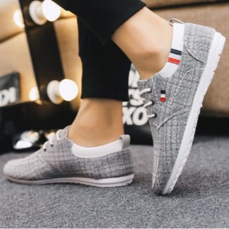 California | Stylish Designer Deck Sneakers