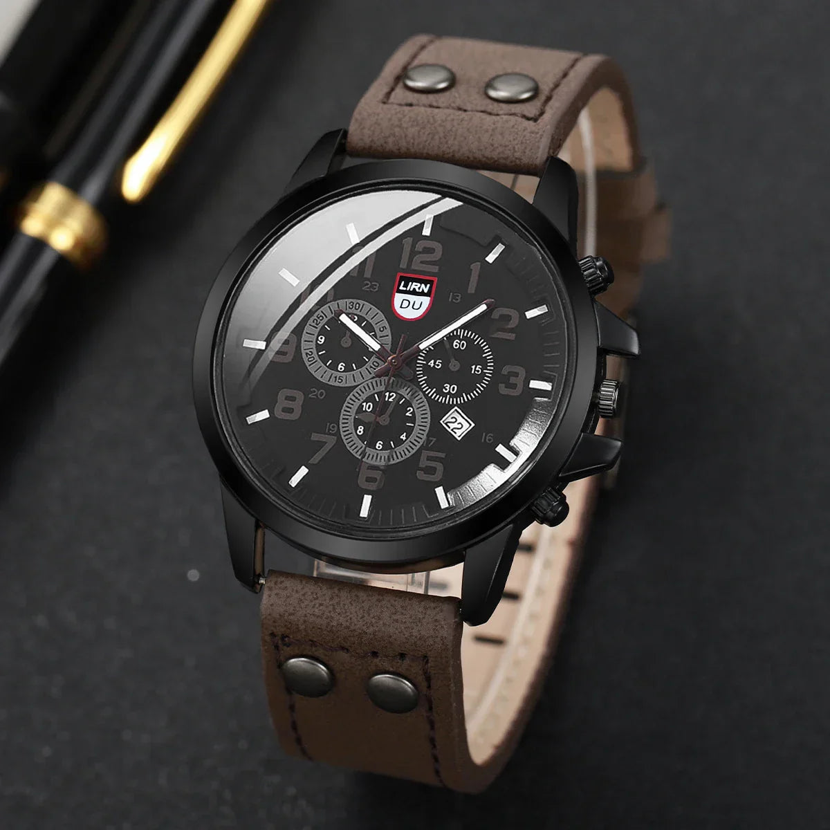 Redwood Men's Military-Style Quartz Watch - Casual Wristwatch with Leather Band