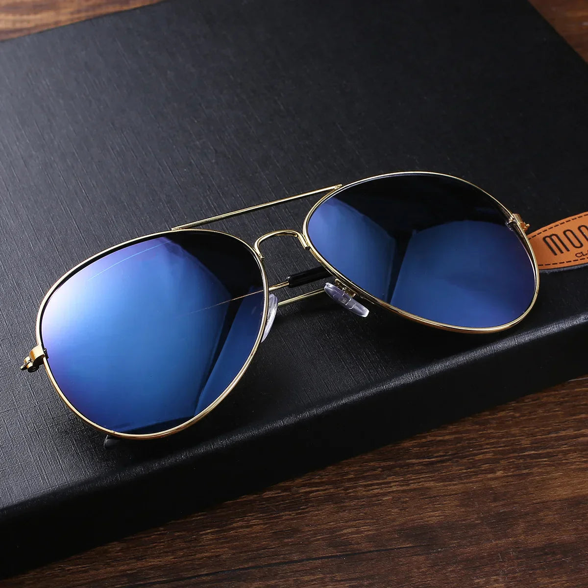 Don | Men's Boutique Gift Set - Stylish Elliptical Design